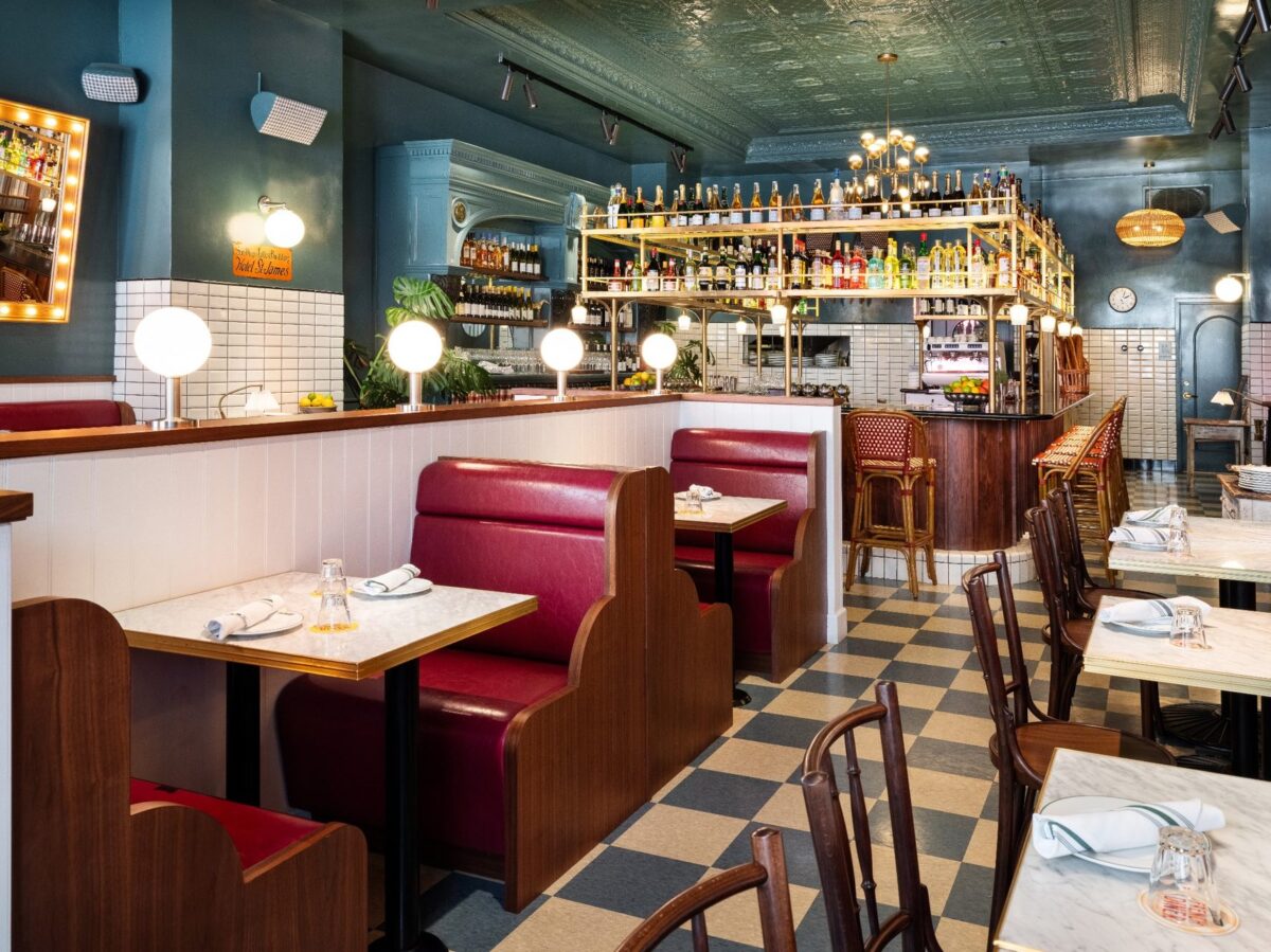Saint James French Diner Interior – WordPress 1920×1280
